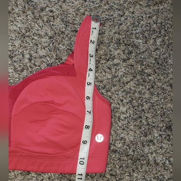 Lululemon| Mesh Wireless Sports Bra - Picture 3 of 6